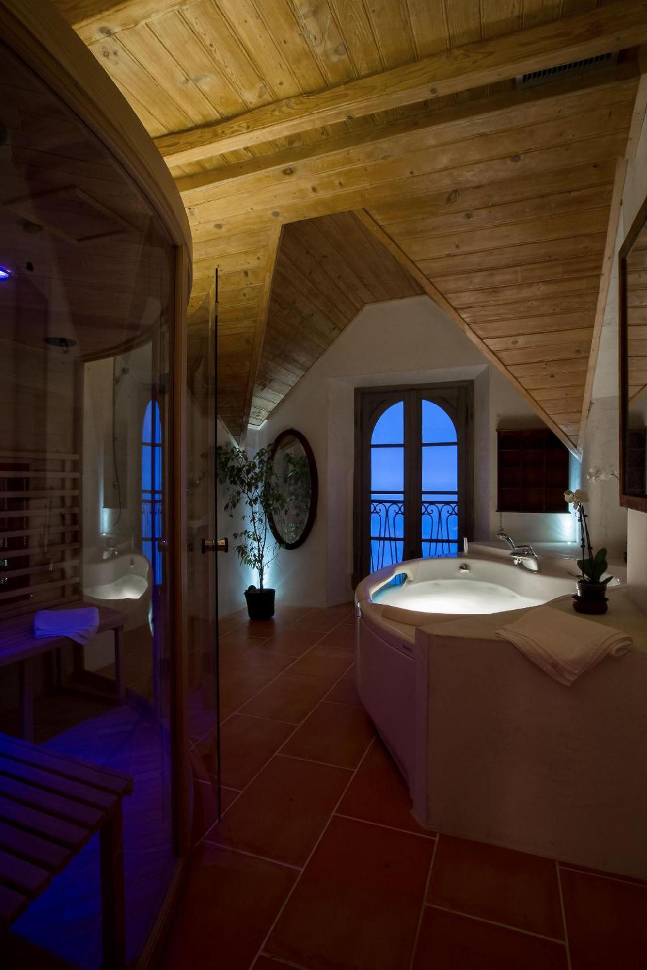 Bellavista Boutique Hotel Брунате Экстерьер фото
